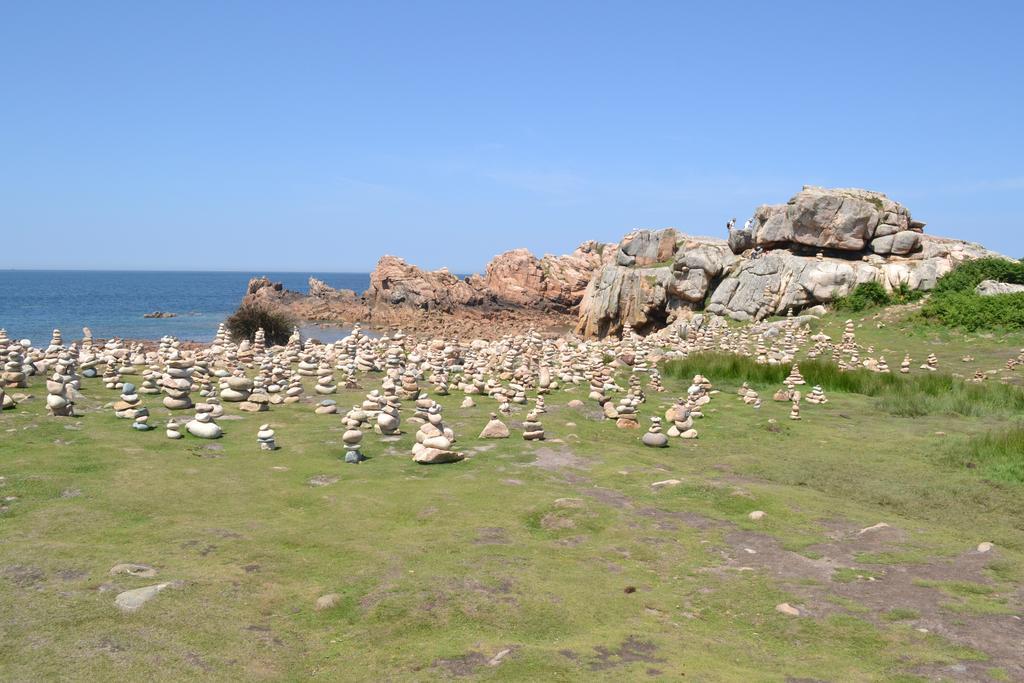 Gite Des Gardiens De Phare Lezardrieux Ruang foto